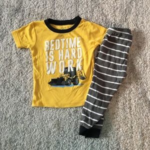 HP Carter’s PJ set 18m